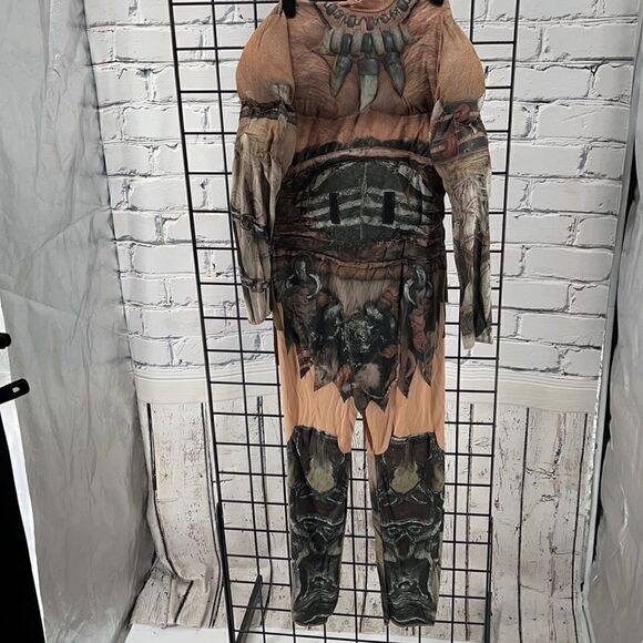 Gently used Warcraft suit for kids - Picture 4 of 6